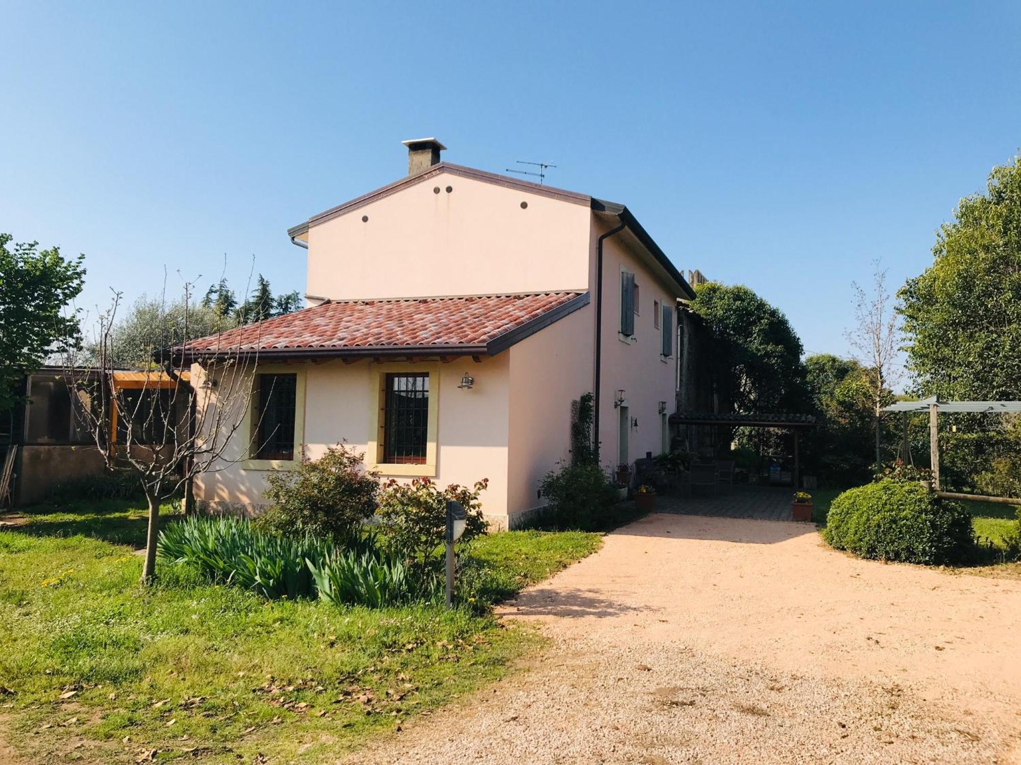 דוסובונו Una Casa Di Campagna מראה חיצוני תמונה